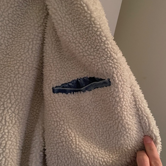 Levi's 90s Sherpa Trucker Jean Jacket - Picture 8 of 9